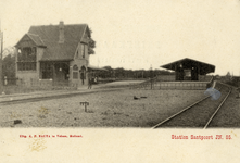 170105 Gezicht op het H.S.M.-station Santpoort Meerenberg te Santpoort.N.B. De stationsnaam Santpoort Meerenberg is in ...